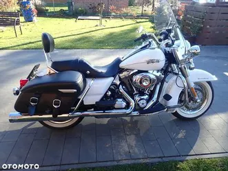 harley-davidson touring road king