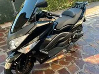 tmax 500 black max anno 2011