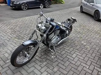 suzuki intruder, 1400 kubik
