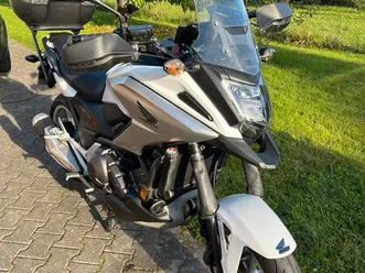 honda nc750 x dct automatik weiß 2017. fp 5900€