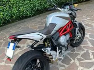 mv agusta brutale 800 2015