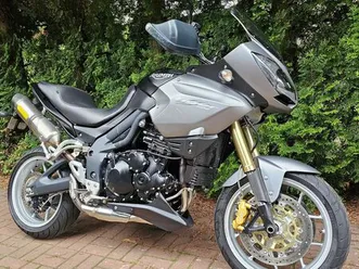 triumph tiger
