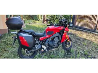 yamaha tracer 9 gt rosso
