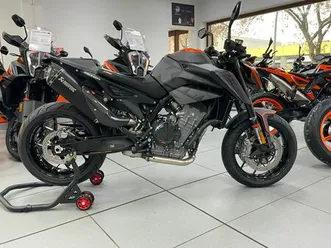 ktm duke 890