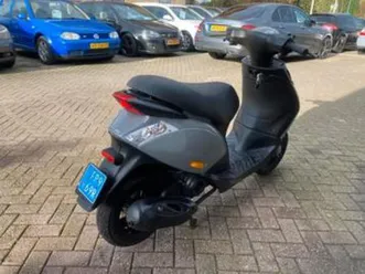 piaggio zip snorfiets - betrouwbaar en zuinig! — scooters | piaggio — marktplaats