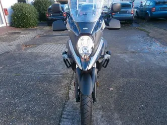 suzuki dl650 wenig km ,viel zubehör