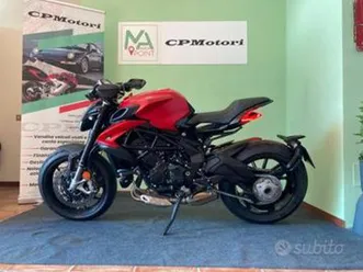 mv agusta brutale 800 dragster rosso