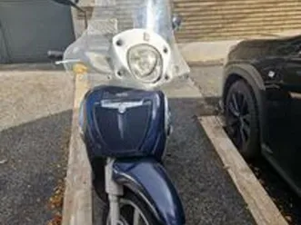 aprilia scarabeo 200