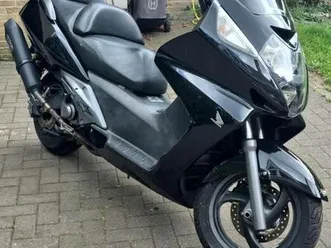 ② honda silverwing