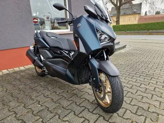 yamaha xmax 300 tech max