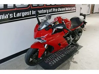 2017 ducati supersport red