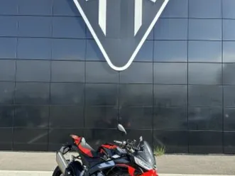 aprilia tuono 1100 v4 factory 2025 1100 cm3 | moto roadster | 6 325 km | noir | 84700 sorgues