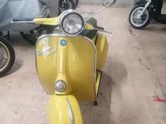 piaggio vespa 180 rally giallo