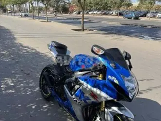 suzuki gsxr 750