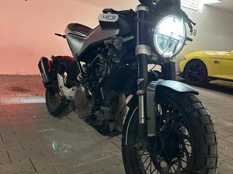 husqvarna svartpilen 401