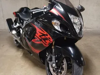 ② suzuki gsx 1300 r hayabusa