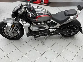 triumph rocket 3gt- wenig km, top zustand