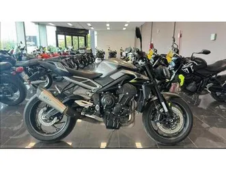 vendo triumph street triple 765 r (2023 - 25) usata a roma (codice 9879945) - moto.it
