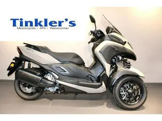 brand new 2023 yamaha tricity 300 in sand grey