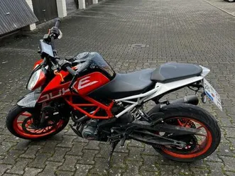 ktm 390 duke mit akrapovic slip on auspuff