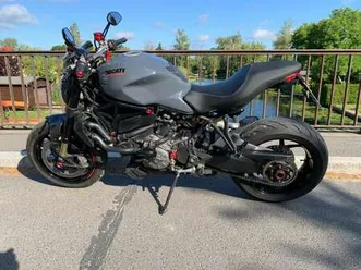 ducati monster 1200