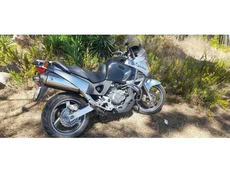 honda varadero 1000, acidentada, a circular fernão ferro