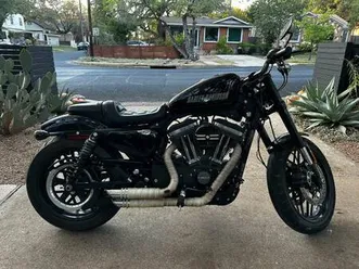 harley roadster 2016 – 3,256 miles – excellent condition