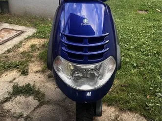 sprzedam fajny skuter,piaggio hexagon 4t . cisownica