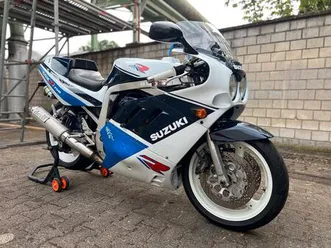 suzuki gsxr 750 1988 gr77b❗️videolink ❗️slingshot in top zustand