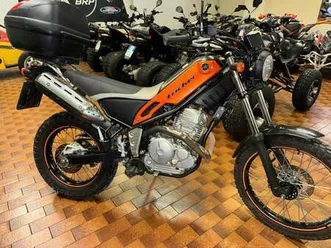 yamaha tricker trial arancione
