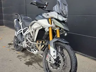 triumph tiger 900