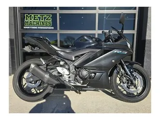 2023 yamaha yzf r3