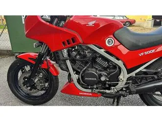 vendo moto honda vf500 canton tessin -