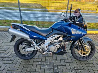 suzuki dl 1000 v-strom + helm