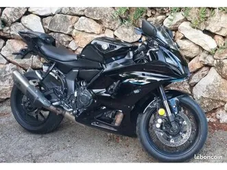 moto r7