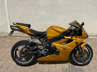 triumph daytona 675