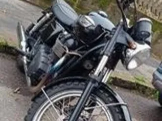 triumph bonneville 800