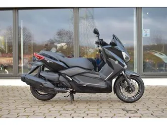 yamaha x-max 400