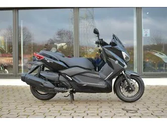 yamaha x-max 400