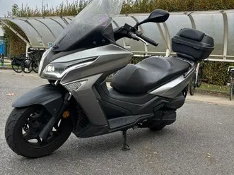 scooter kymco 300