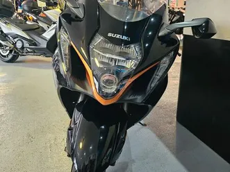 suzuki hayabusa 1300