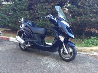 scooter kymco 250 cm3