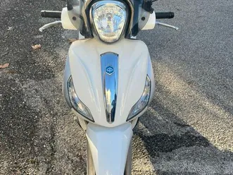 piaggio medley 125 abs – 2018 – 22 000 km – très bon état