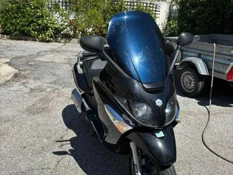 piaggio x-evo 125