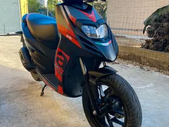 scooter aprilia 50