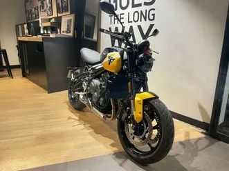 triumph trident 660 2025 660 cm3 | moto roadster | 500 km | jaune | 78430 louveciennes