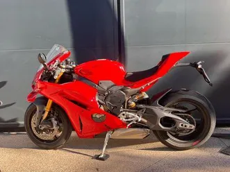 ducati panigale v4 s