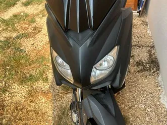 scooter 125 yamaha x-max momo design