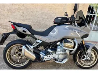 moto guzzi v100 - 2023