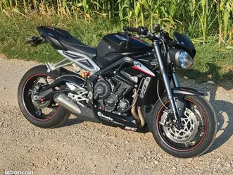 triumph street triple rs